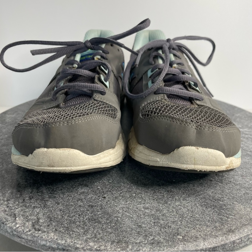 💛 ASICS Grey And Blue Training Tennis Shoes S653Y 7.5 - Picture 2 of 10